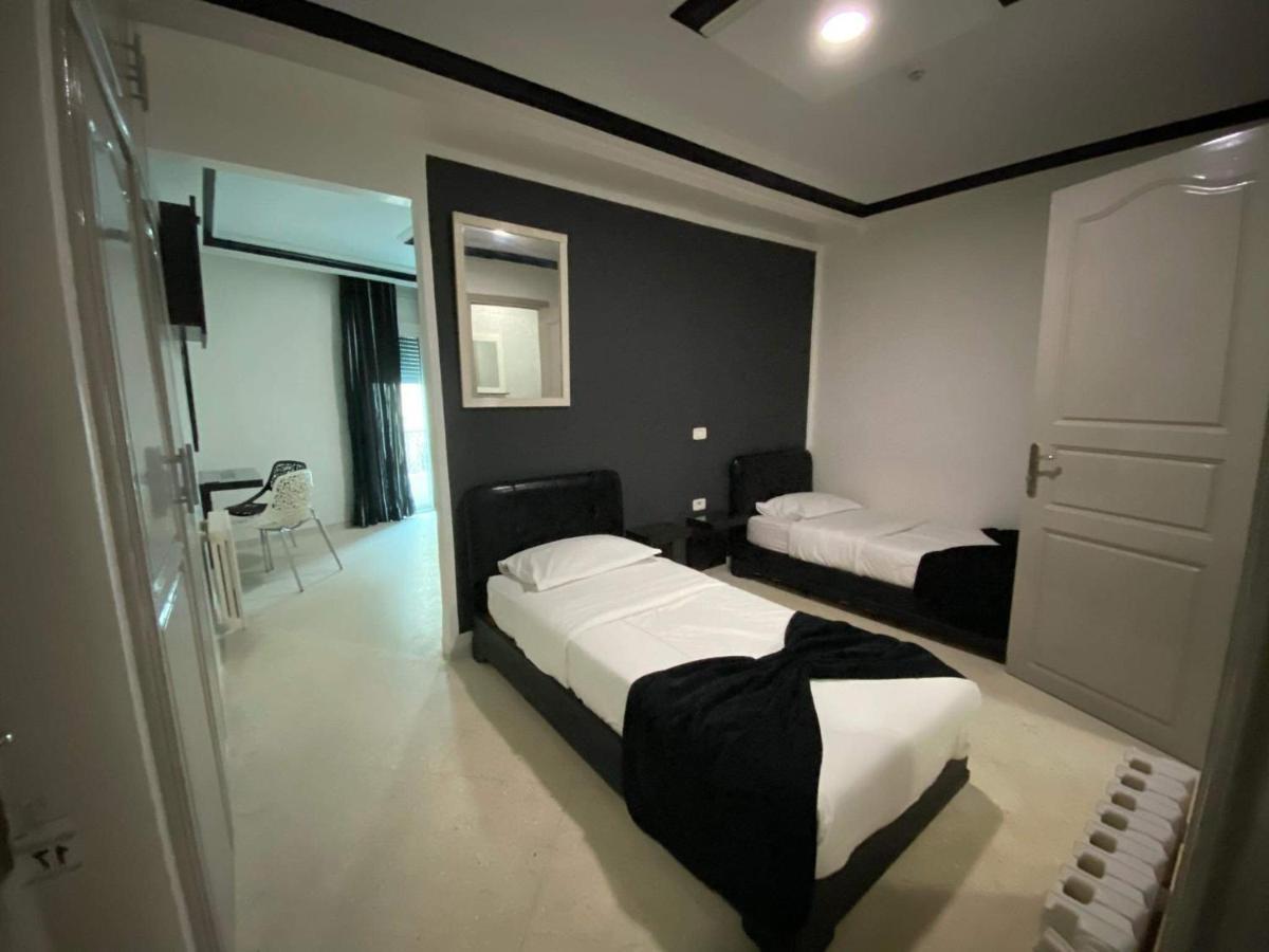 Hotel Le Calife Tunis Exterior foto